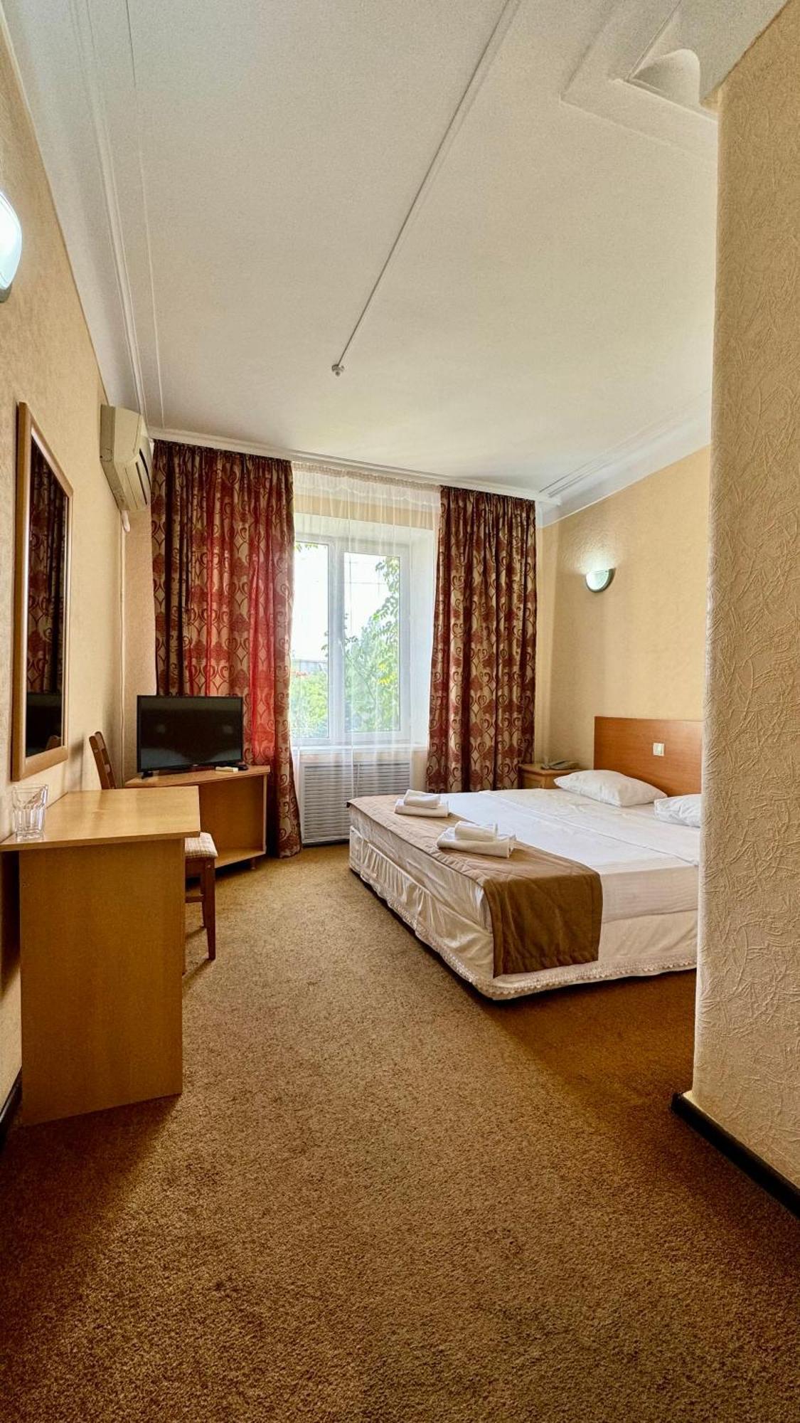 Hotel Zhambyl Taraz Exteriér fotografie