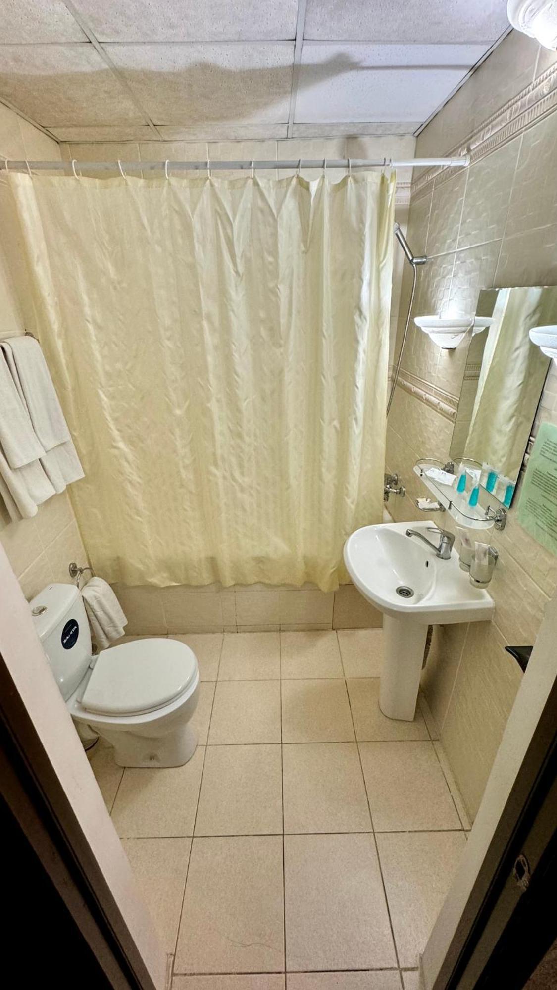 Hotel Zhambyl Taraz Exteriér fotografie